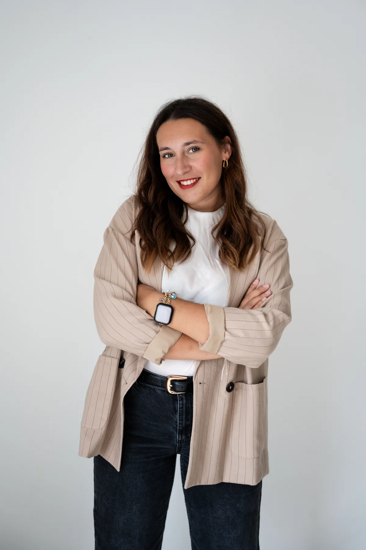 Portrait professionnel sur fond clair